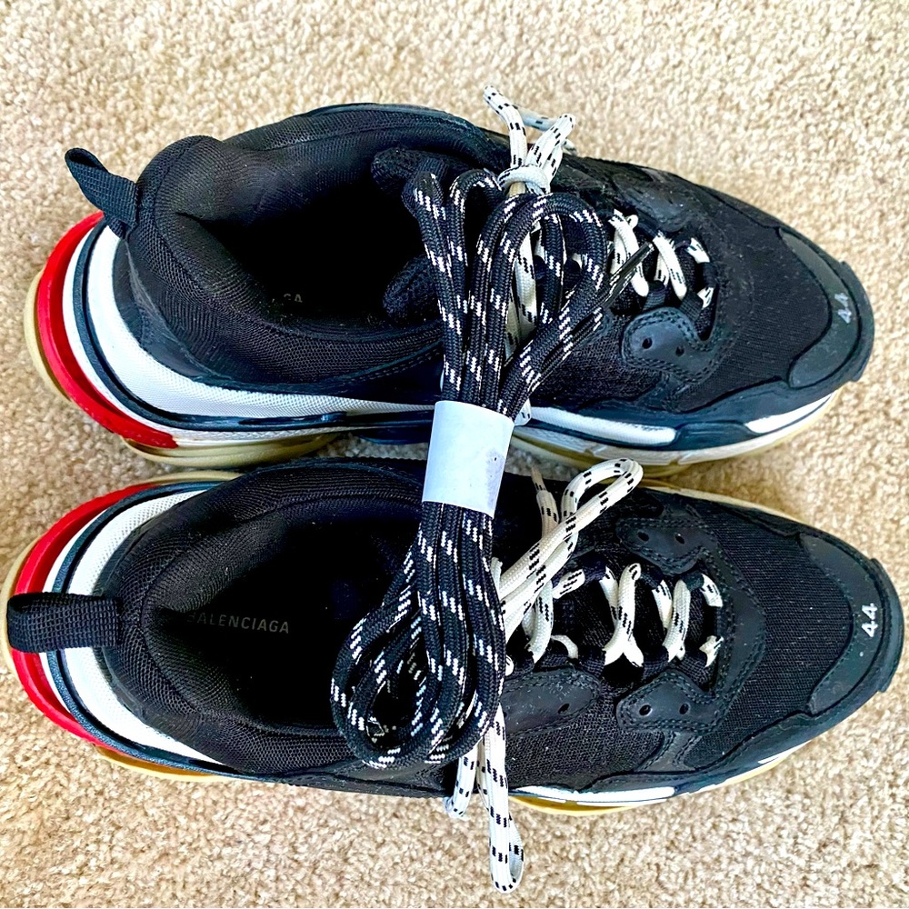 Balenciaga triple Men sneakers size 10 us